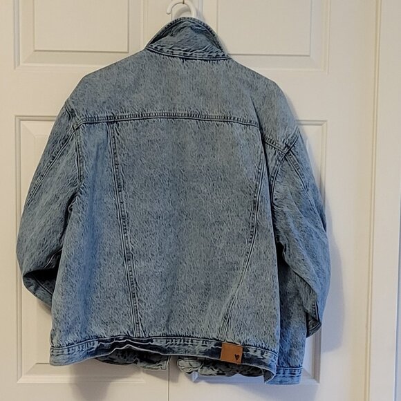 Classic Blue Denim Jean Jacket - Picture 3 of 5